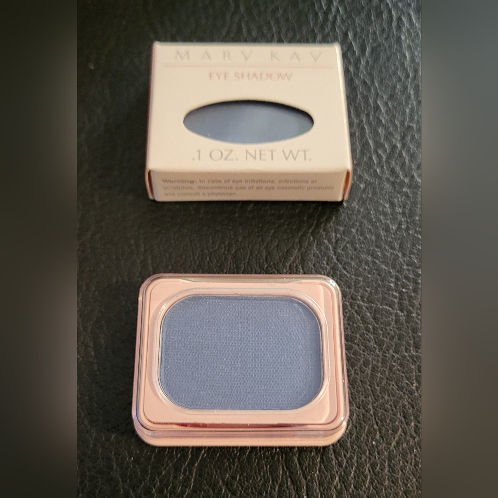 NIB Vintage Mary Kay Eye Shadow Color Cobalt Blue 0009 .1 oz Apply Wet or Dry
